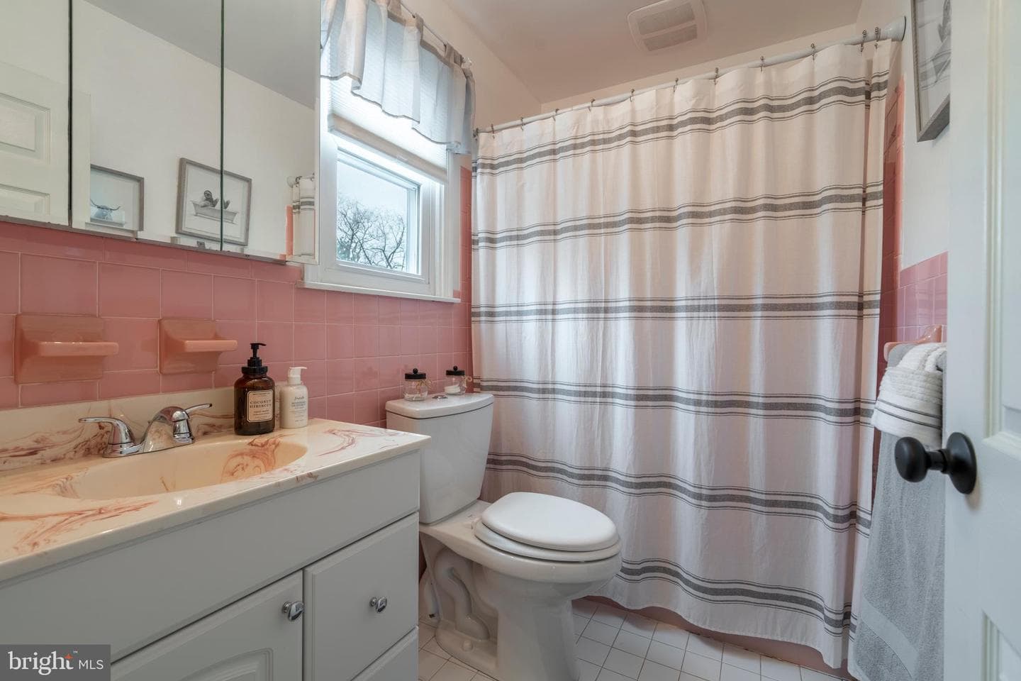 48 Hickory Lane photo 40