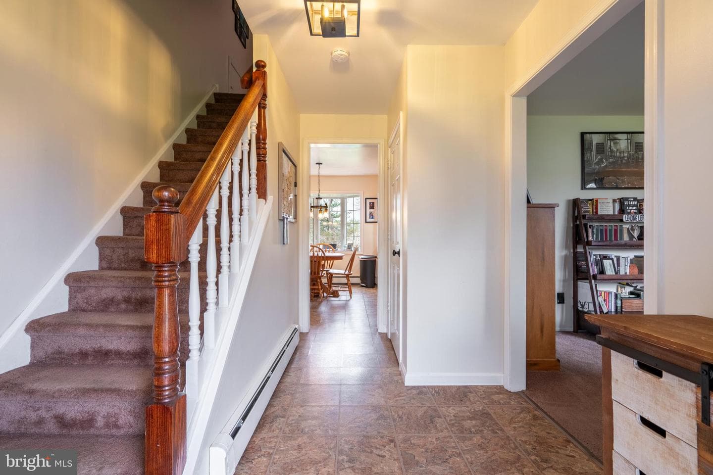 48 Hickory Lane photo 8