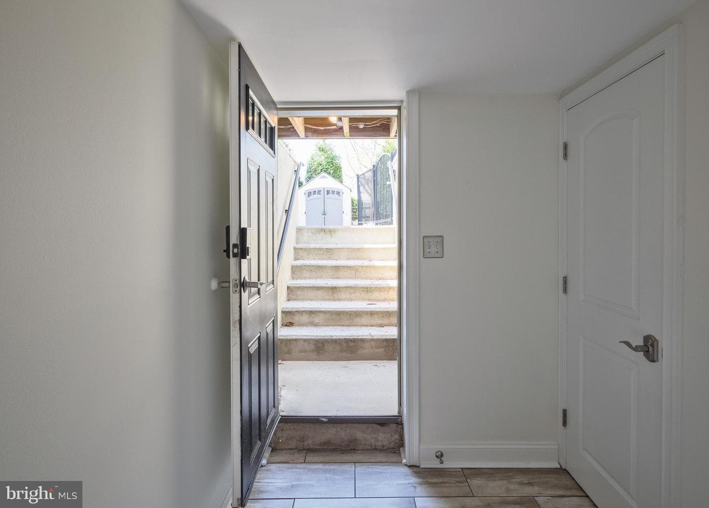 770 Sweetbriar Drive photo 27