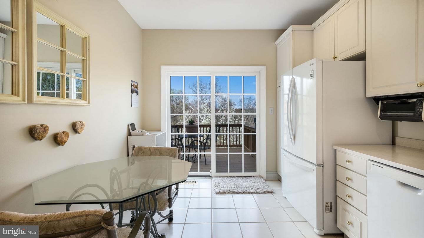34 Heritage Hills Drive photo 11