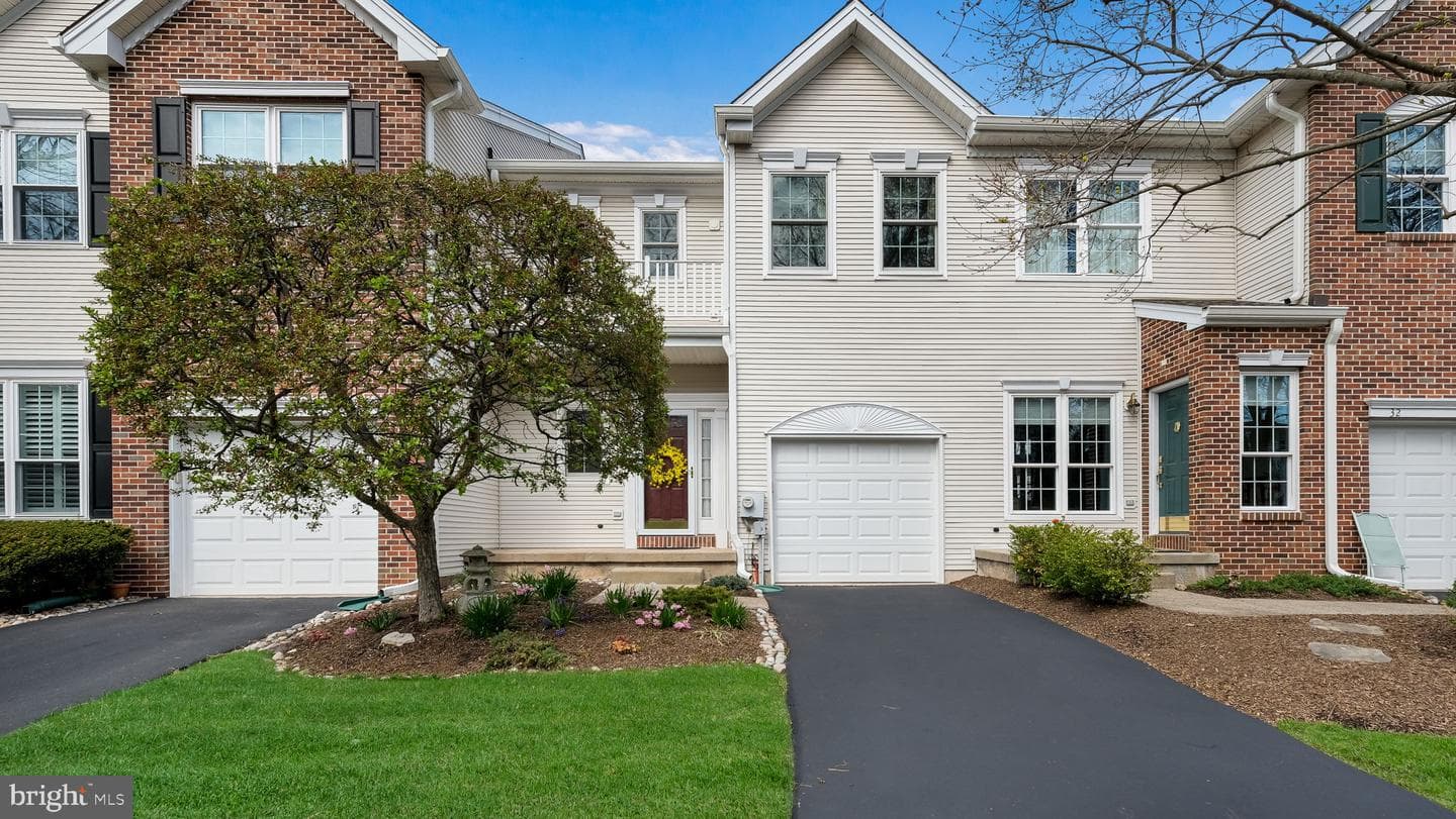 34 Heritage Hills Drive photo 2