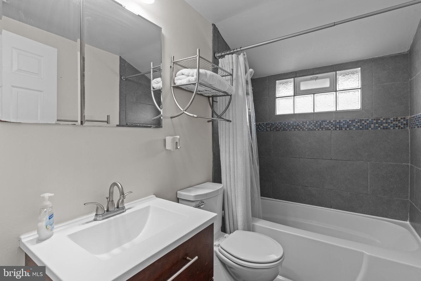 58 Tinder Road photo 17