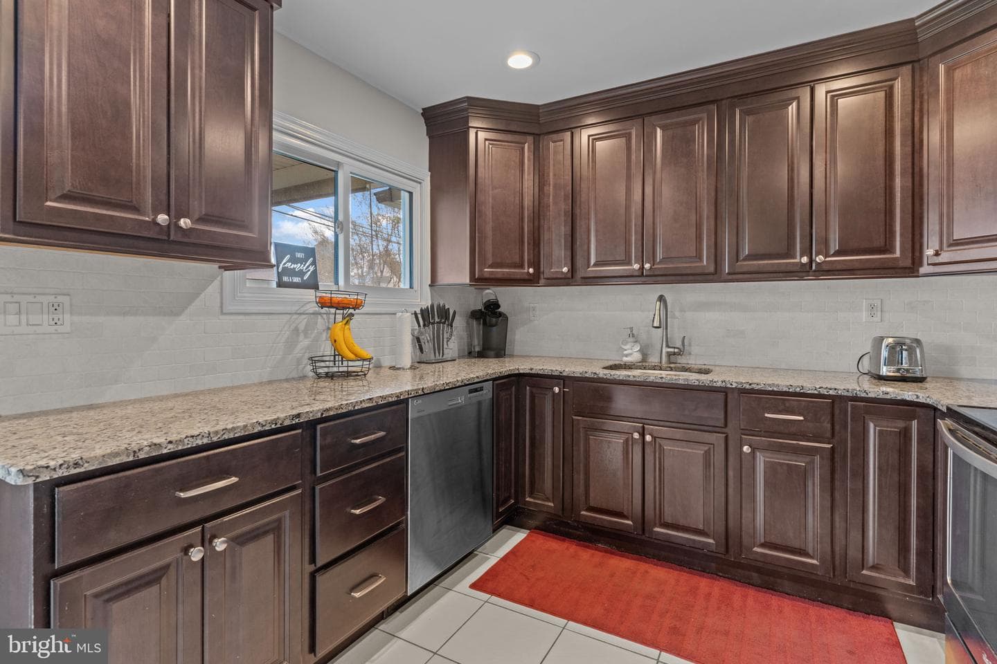 58 Tinder Road photo 7