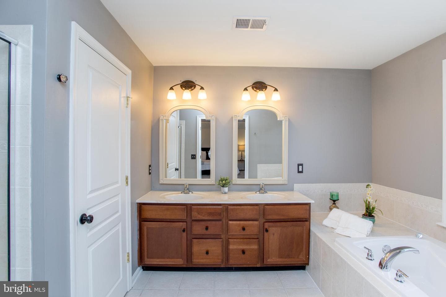 2146 Sugar Maple Lane photo 18