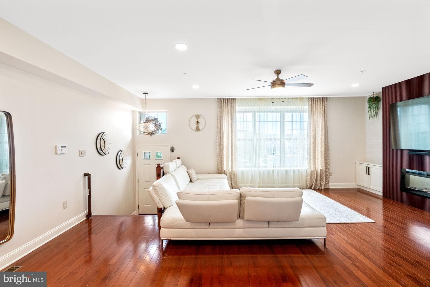 64 Bowman Drive photo 2