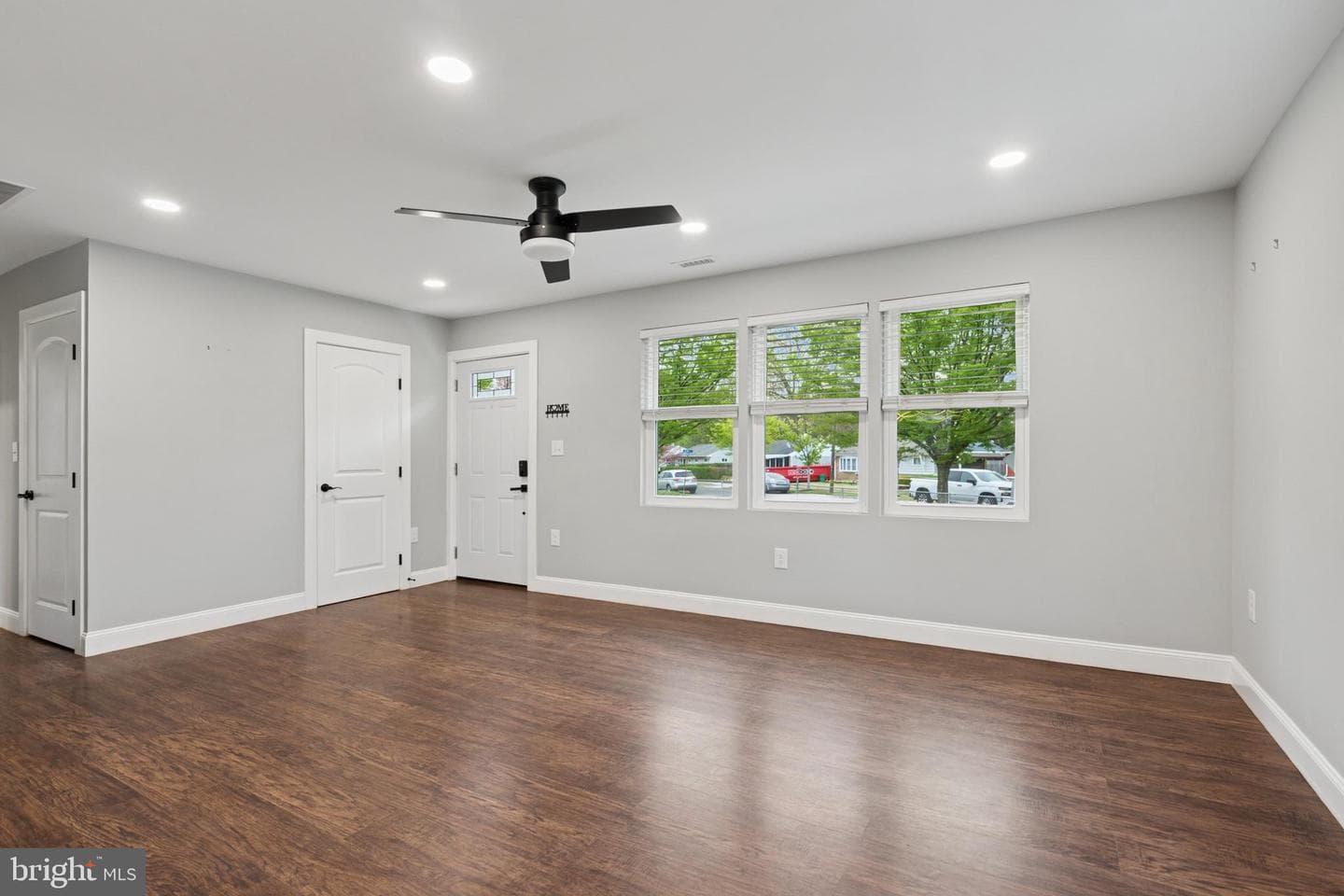 1717 Spencer Drive photo 3
