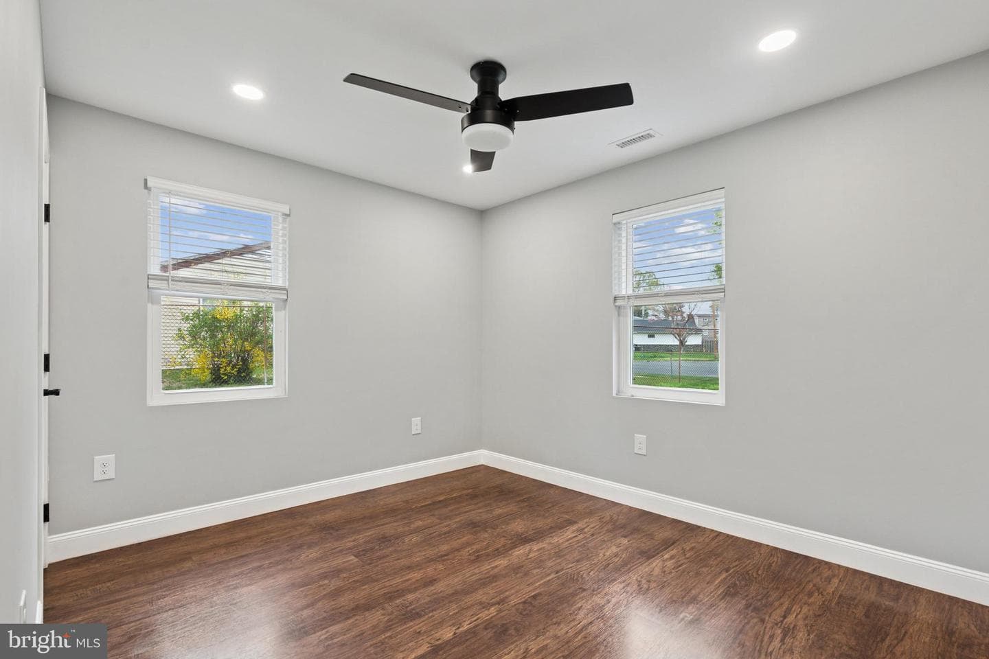 1717 Spencer Drive photo 9