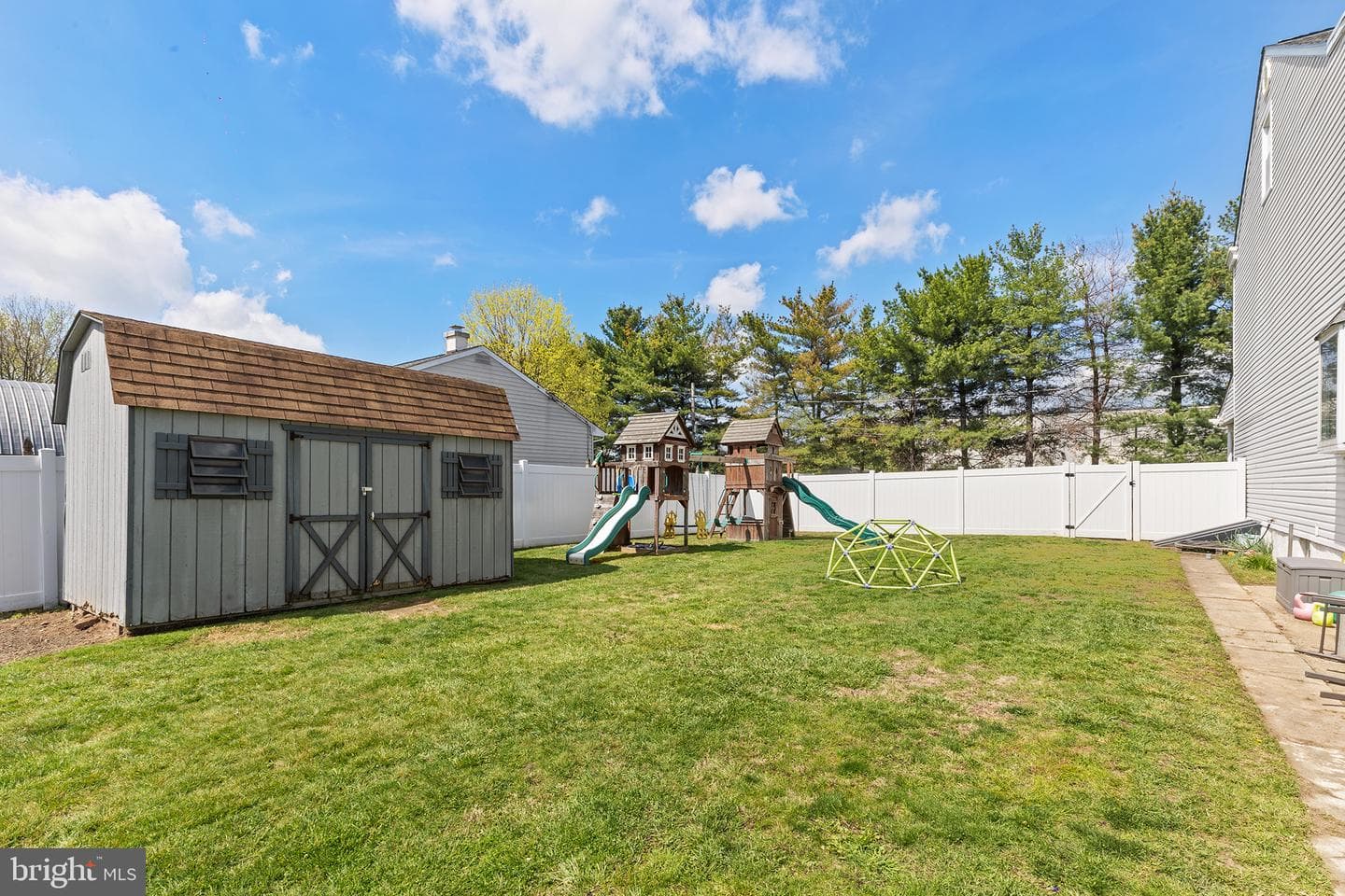 301 Harrison Avenue photo 29
