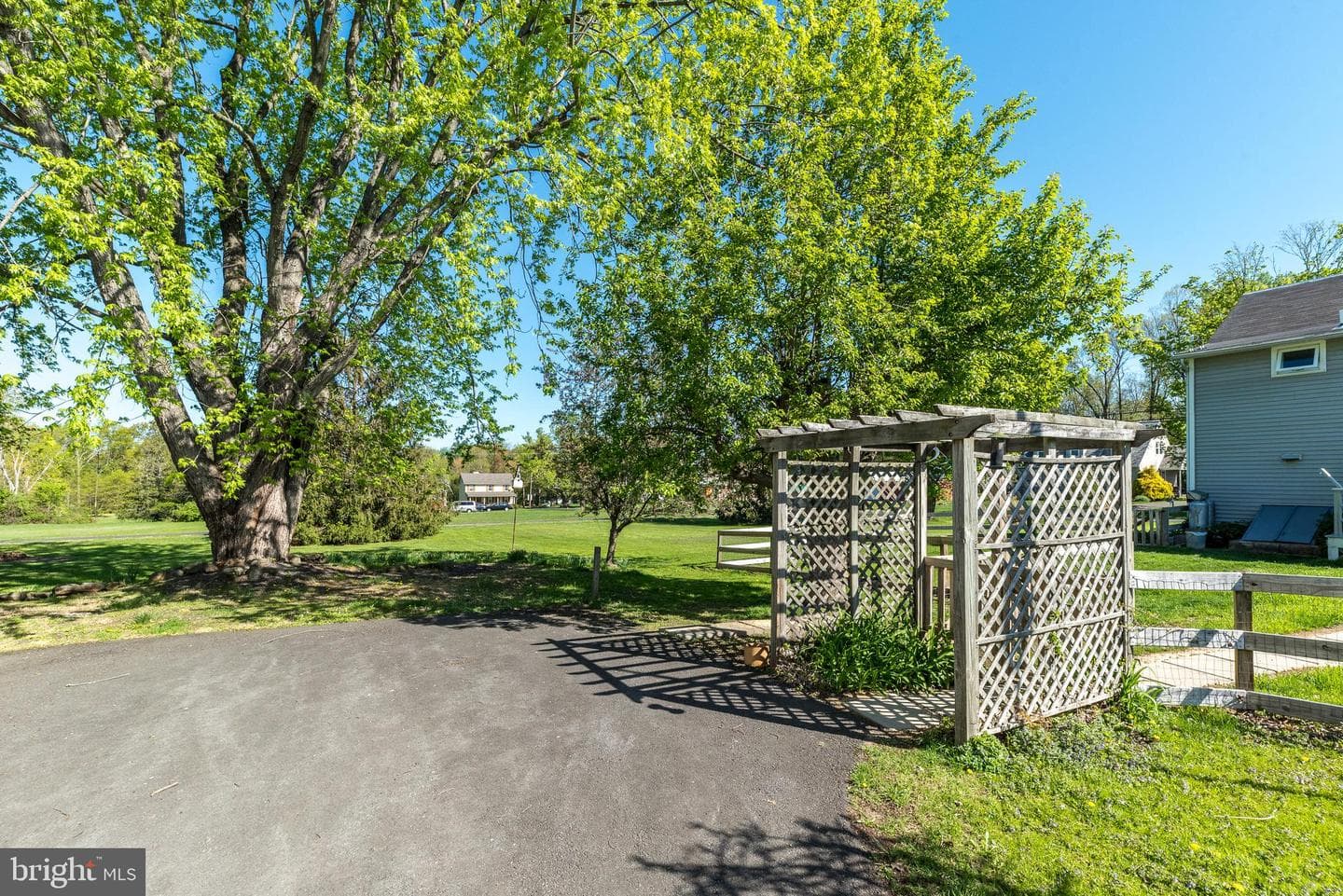 1664 Chestnut Ridge Road photo 33