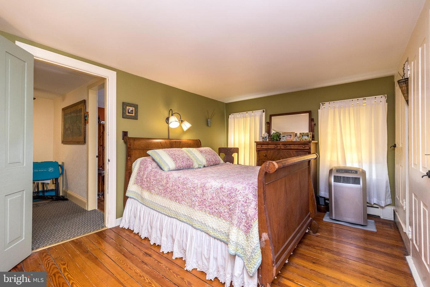 1664 Chestnut Ridge Road photo 5