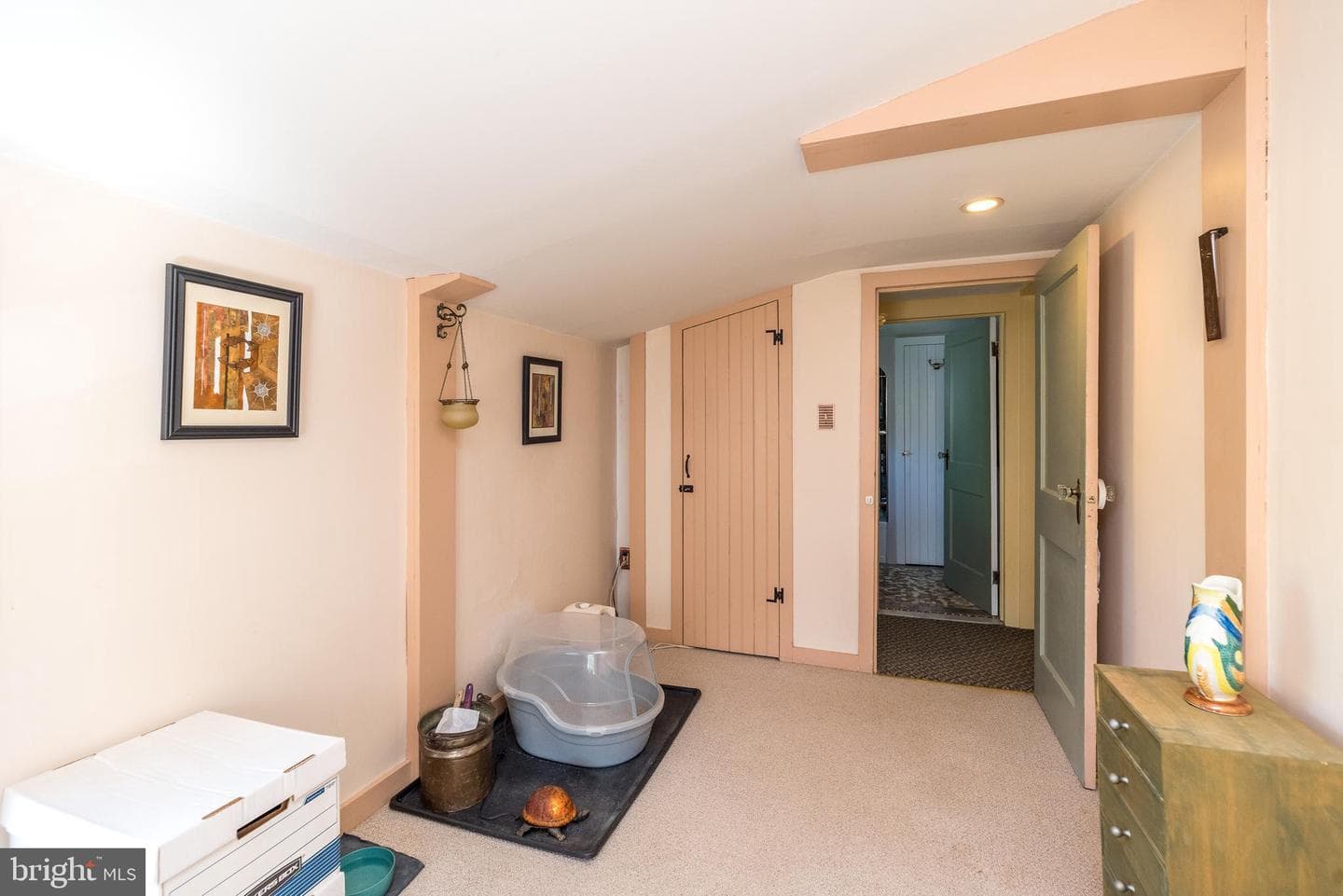 1664 Chestnut Ridge Road photo 8