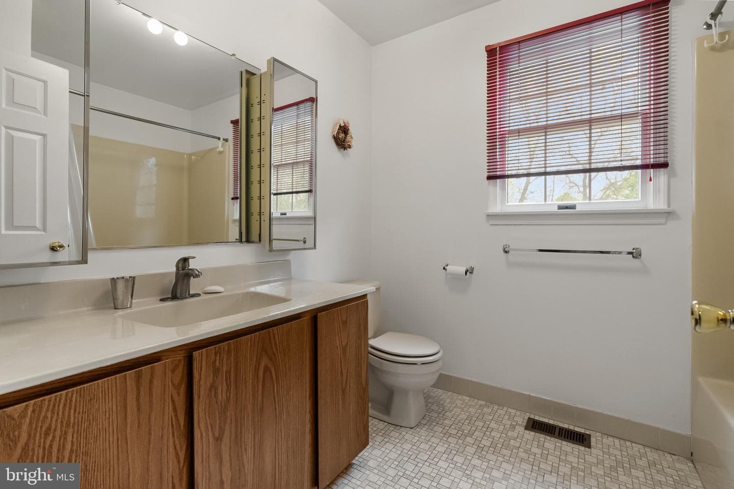 112 Teal Drive photo 14