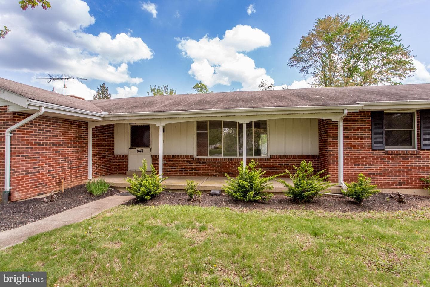 2500 Eberhart Road photo 8
