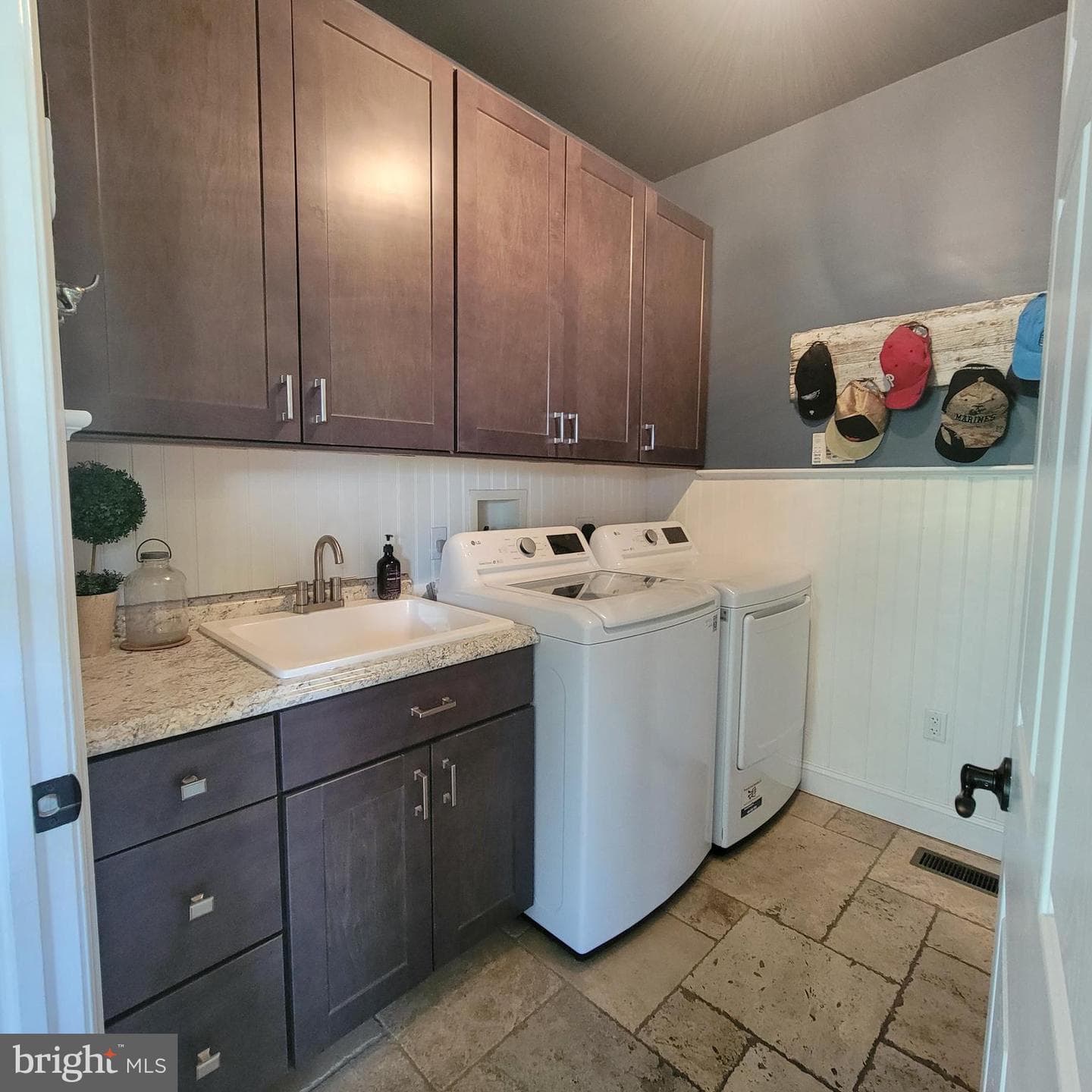 3552 Woodbyne Road photo 12