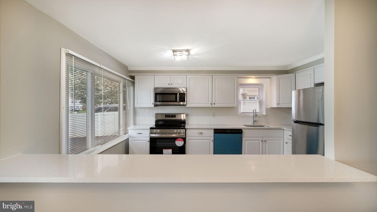 3004 Penn Valley Avenue photo 10