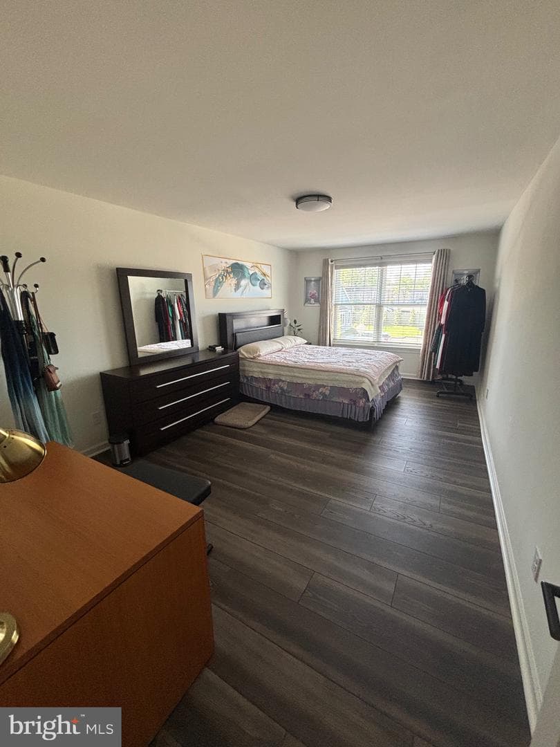 916 Holden Court photo 24