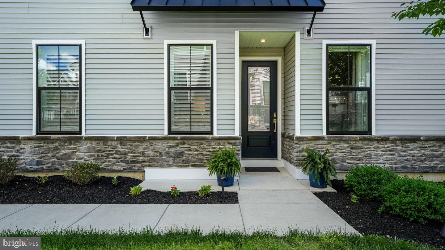 18 Tradesville Drive photo 2