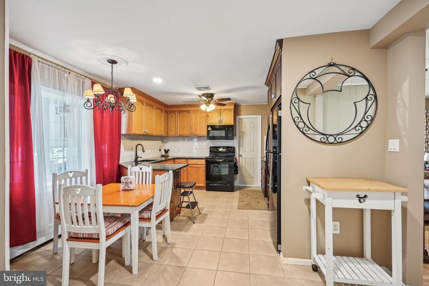 6 Swan Lane photo 11