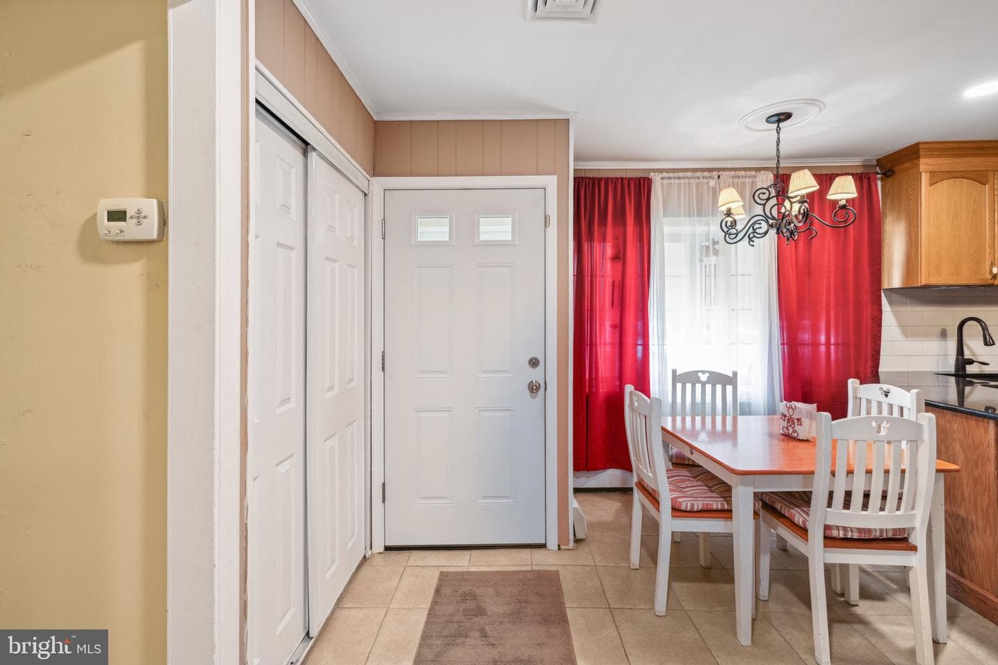 6 Swan Lane photo 12