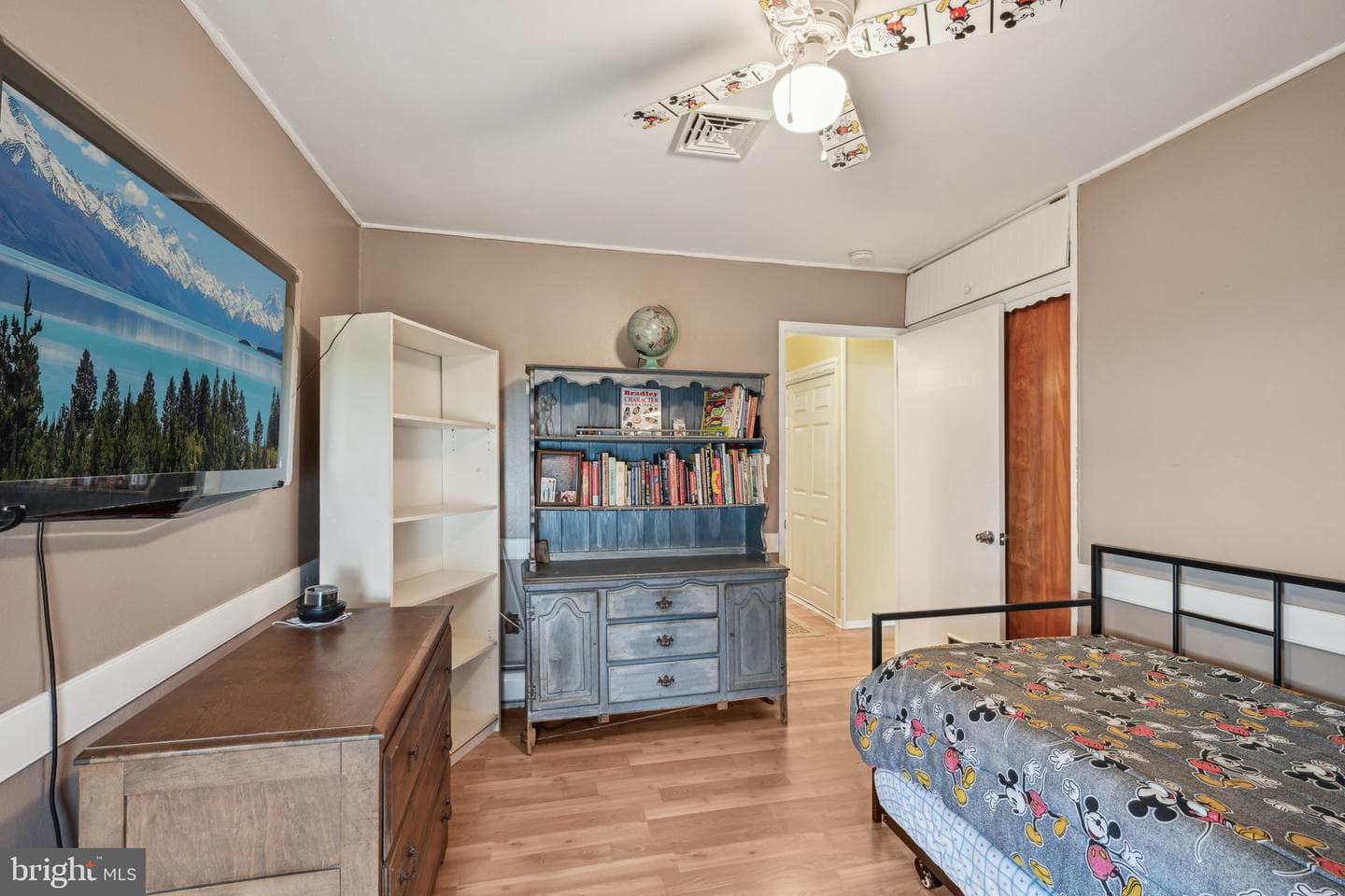 6 Swan Lane photo 28