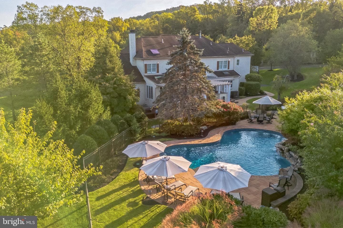 55 Woodside Lane photo 35