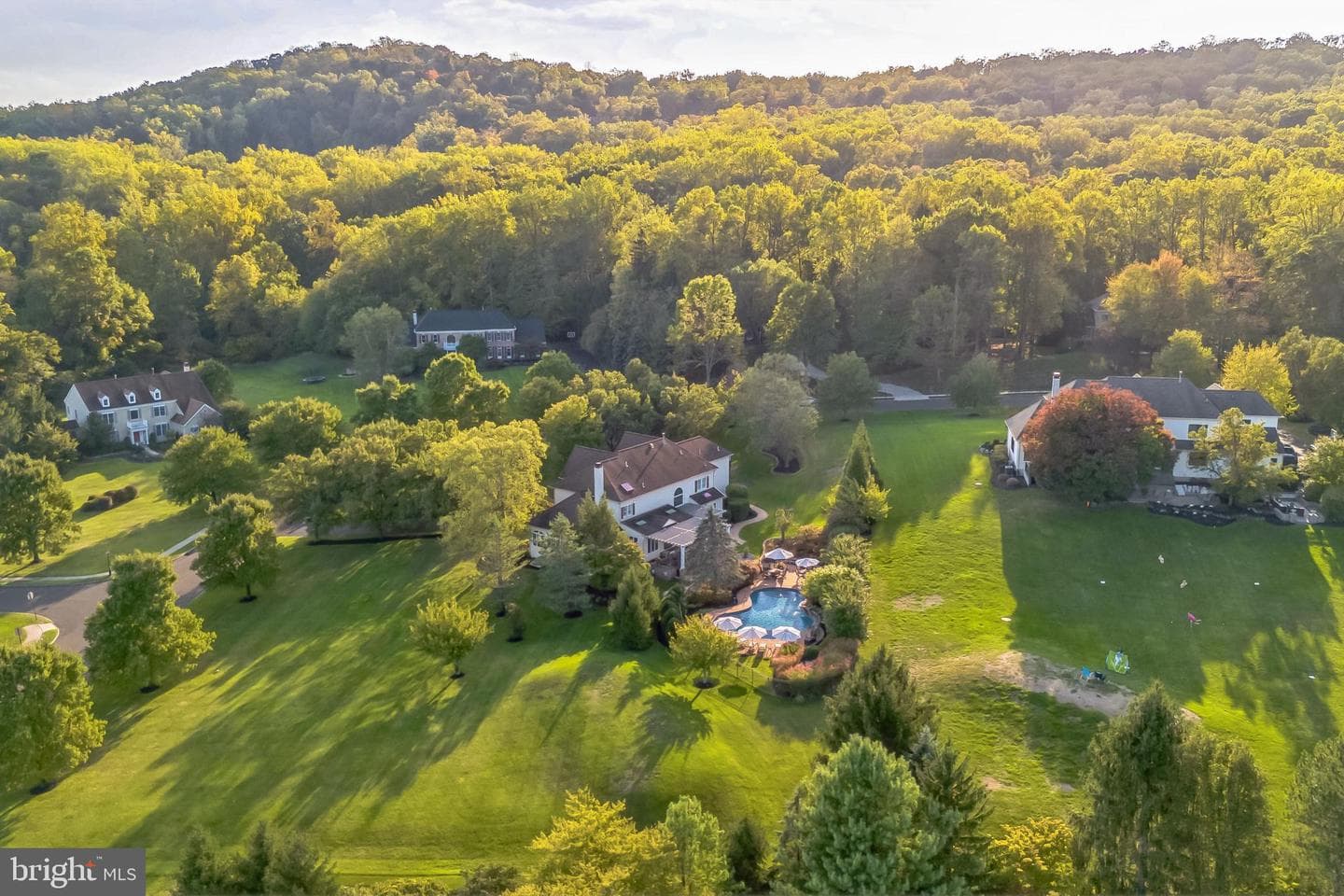55 Woodside Lane photo 41