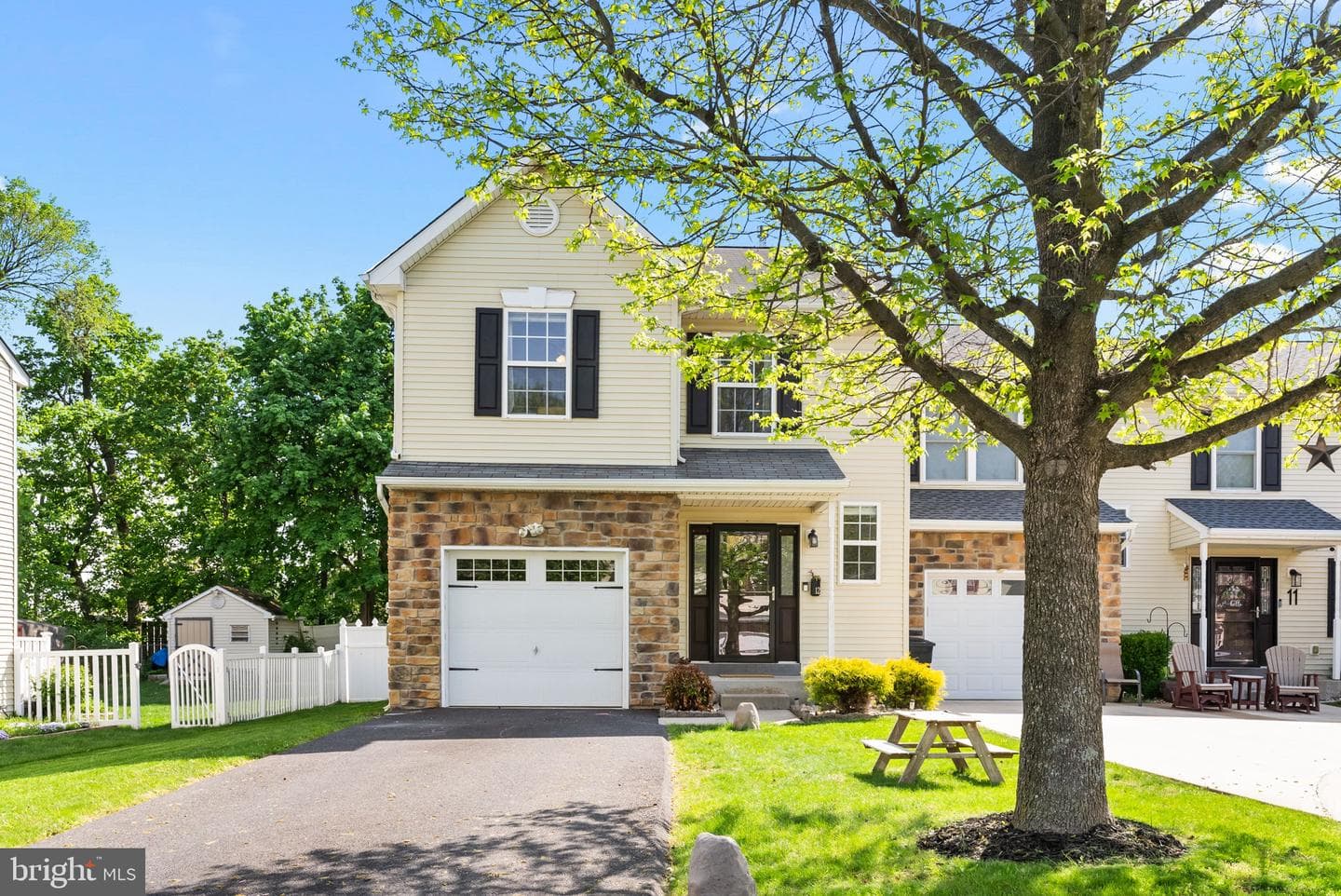 12 Coolidge Avenue photo 29