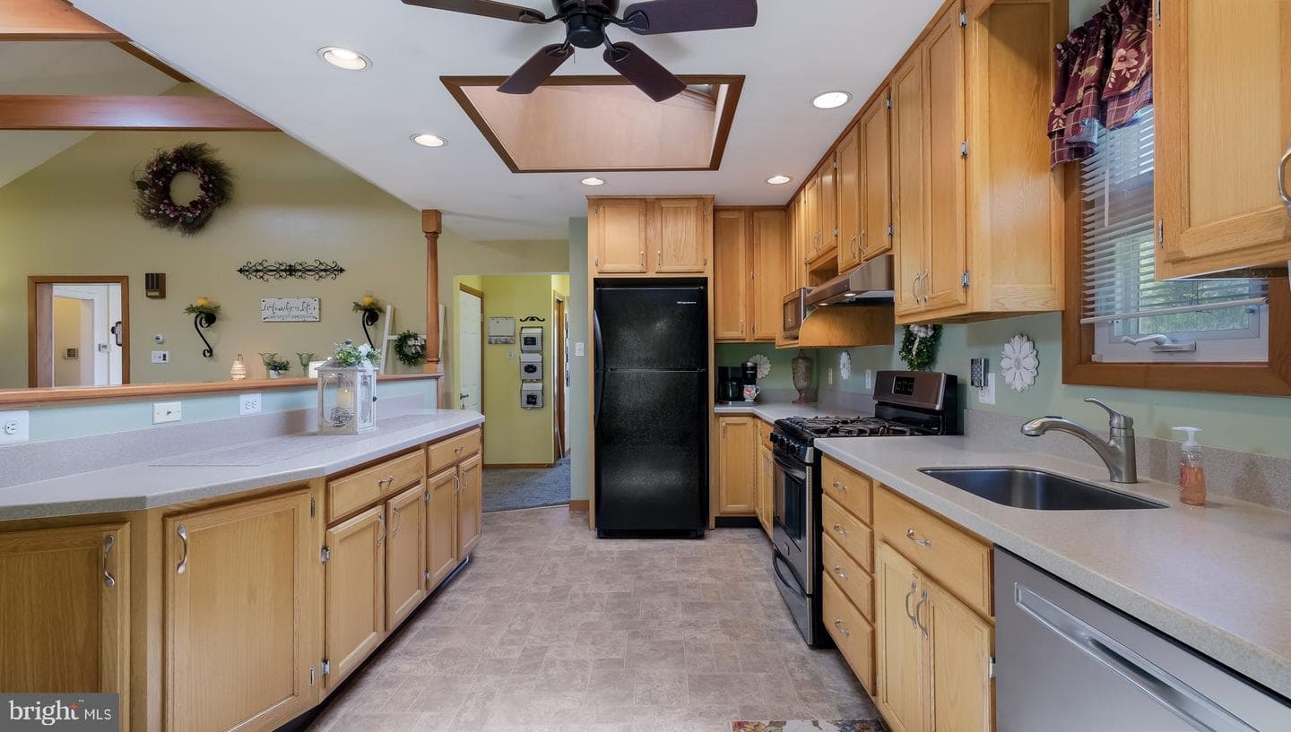 118 Woodlawn Road photo 19