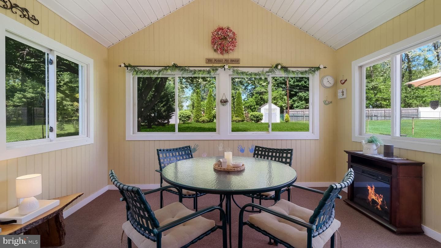 118 Woodlawn Road photo 23