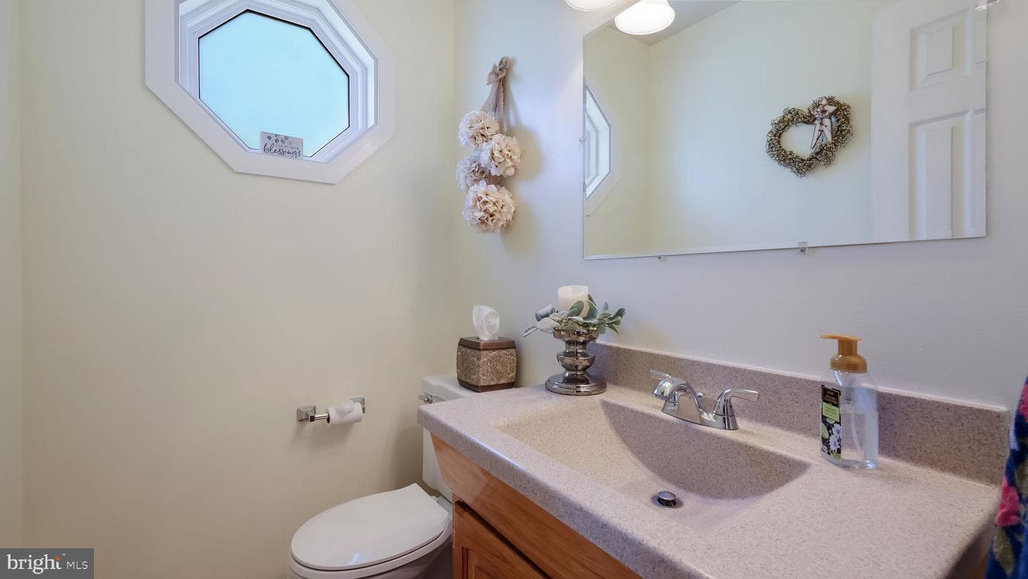 118 Woodlawn Road photo 27