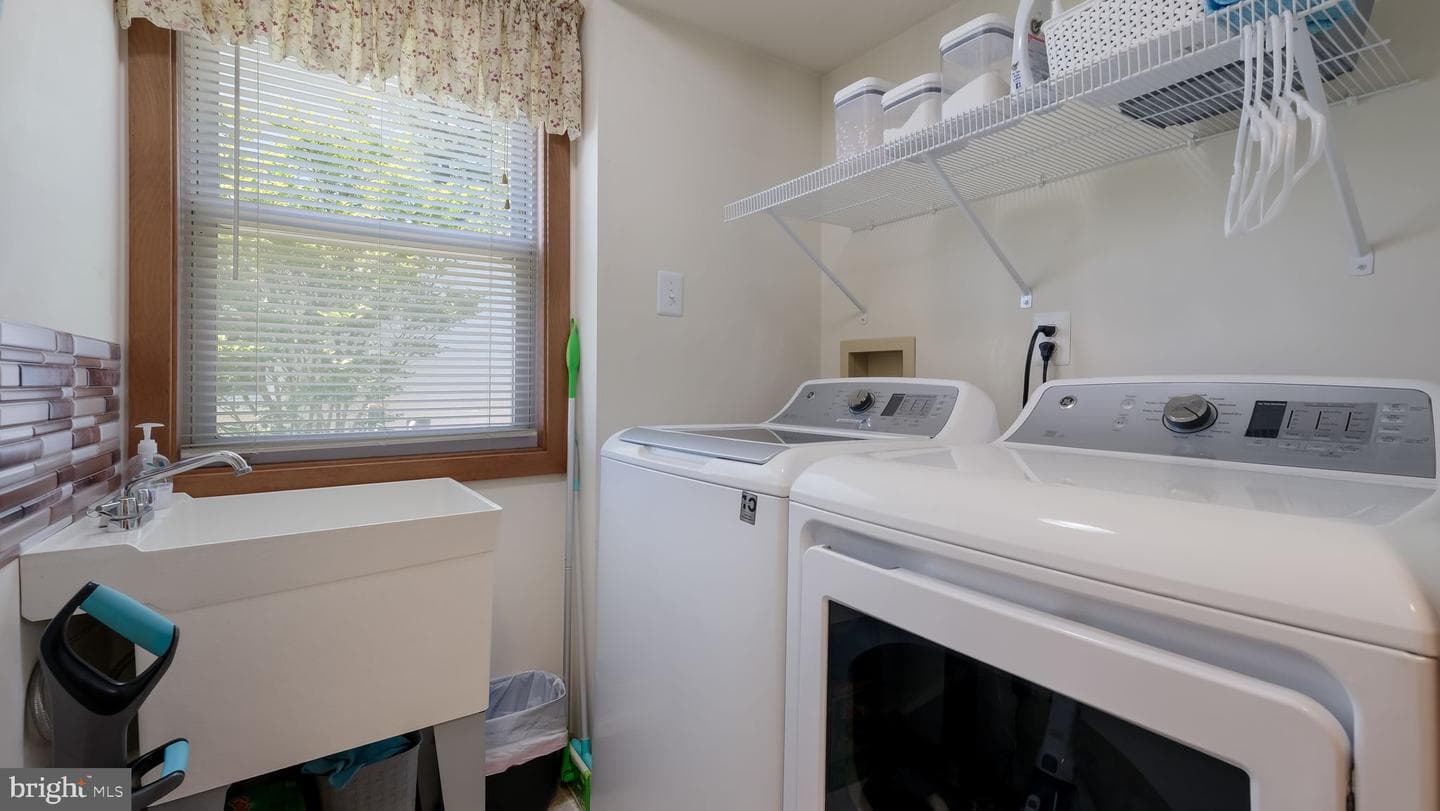 118 Woodlawn Road photo 28