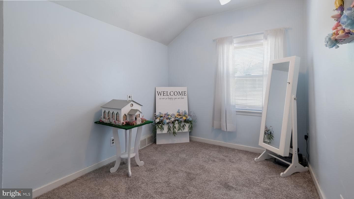 118 Woodlawn Road photo 36