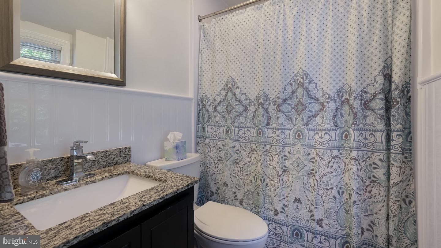 118 Woodlawn Road photo 37