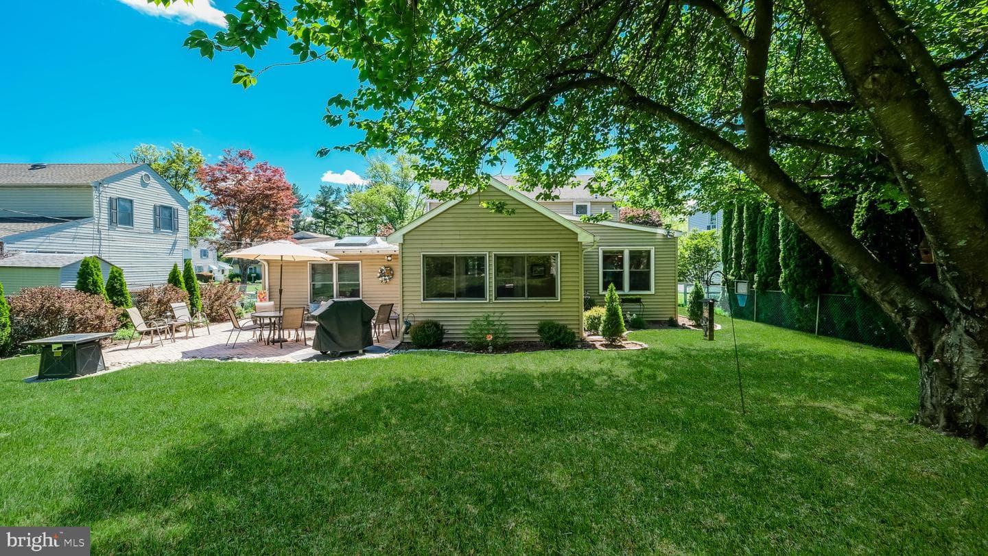 118 Woodlawn Road photo 41