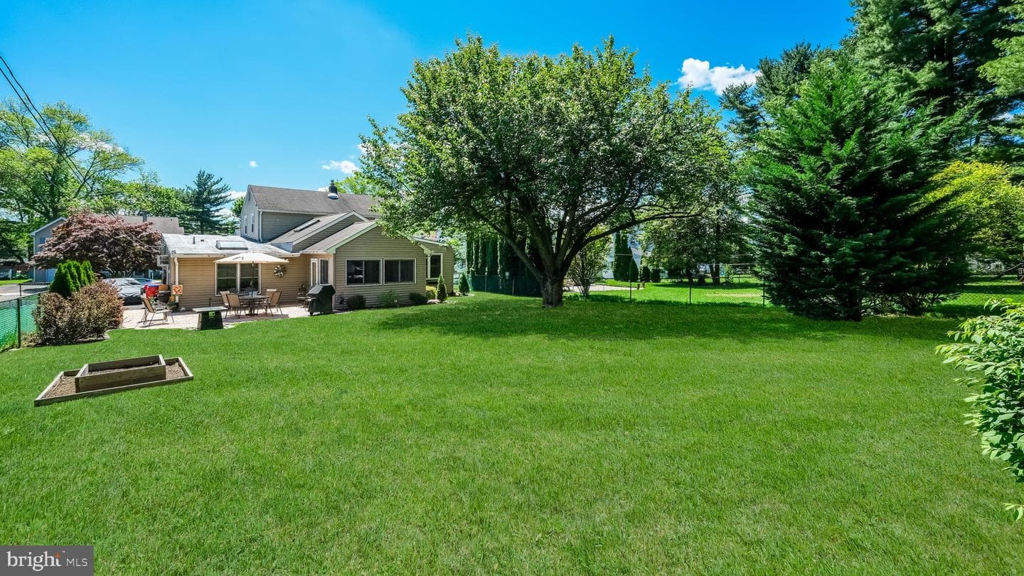 118 Woodlawn Road photo 42