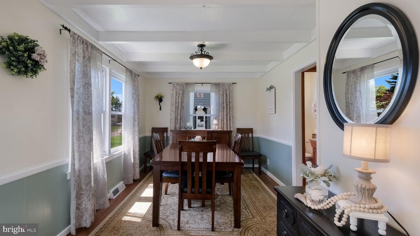 118 Woodlawn Road photo 9
