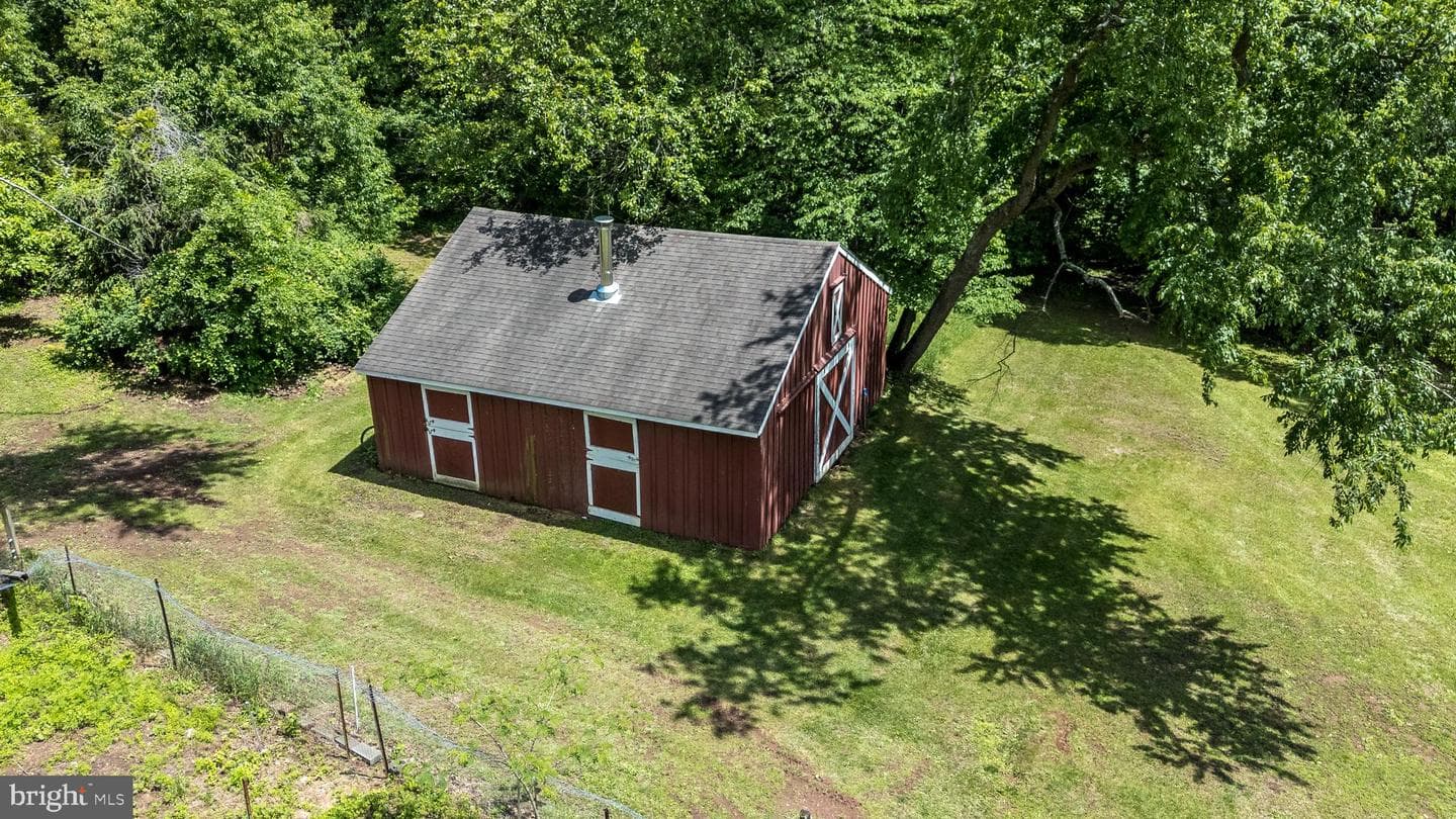 4537 Kavan Court photo 3