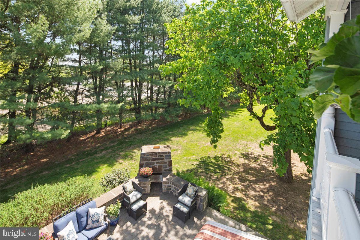 818 W Callowhill Street photo 20