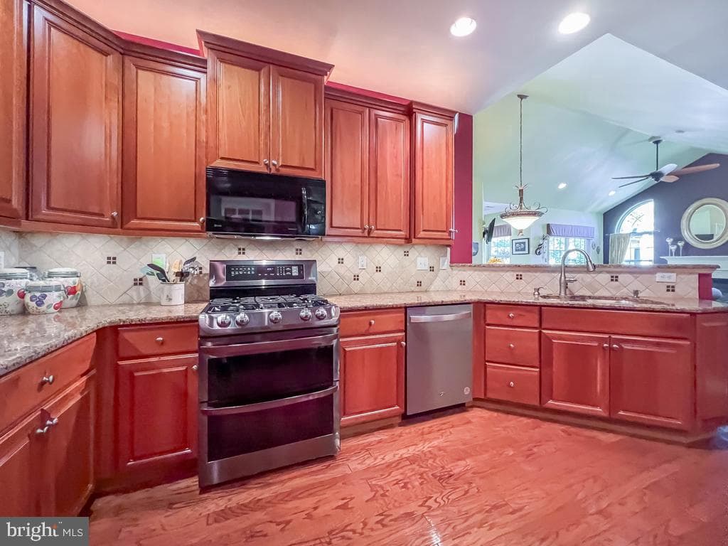127 Shady Brook Drive photo 16