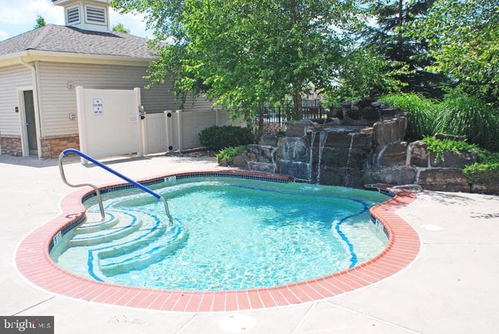 127 Shady Brook Drive photo 46