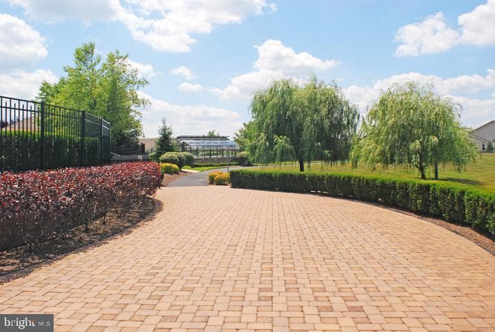 127 Shady Brook Drive photo 49