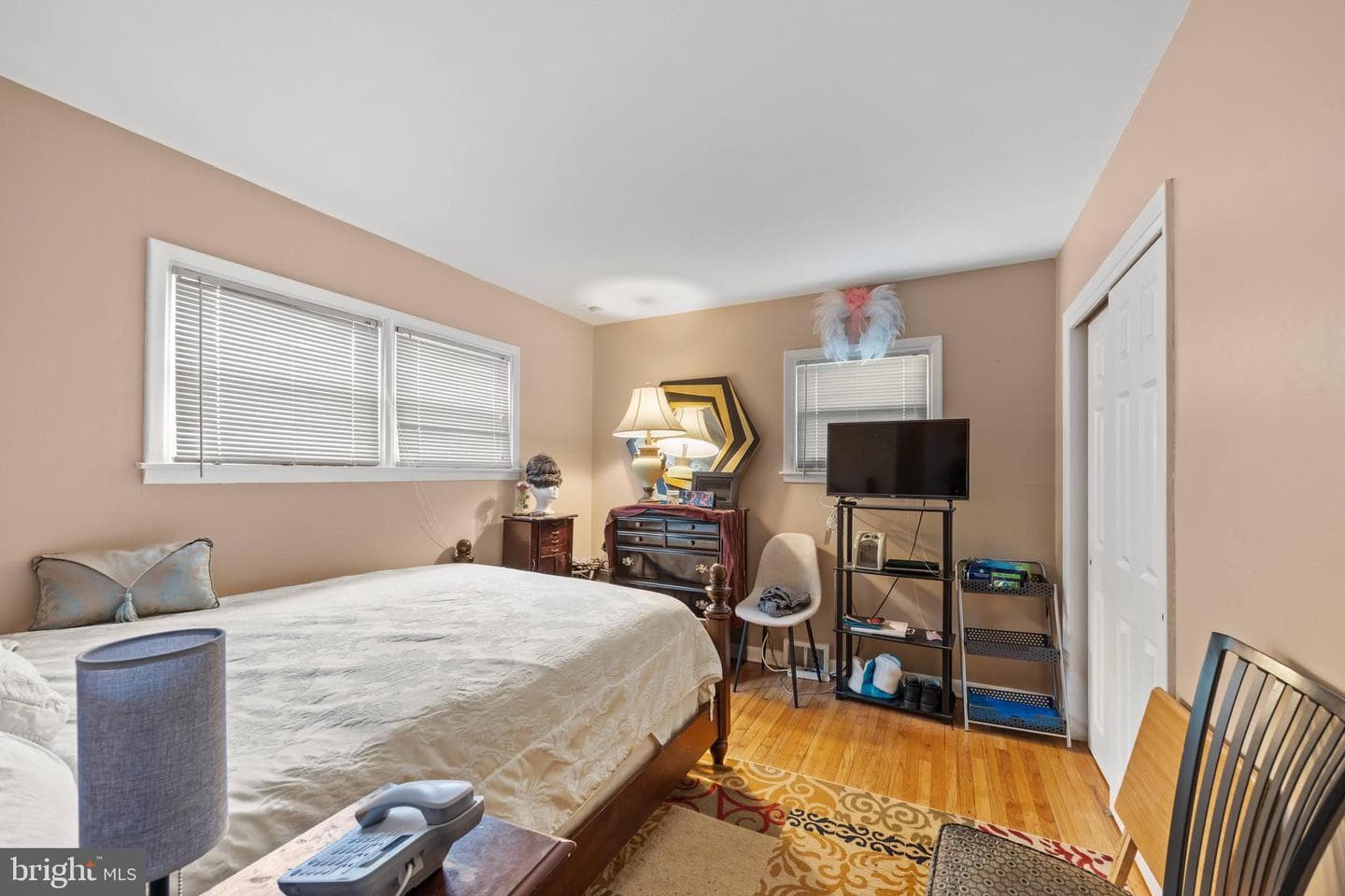1023 Victoria Road photo 12