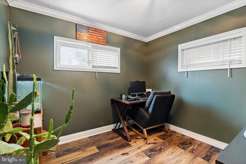1304 Woodbine Avenue photo 12