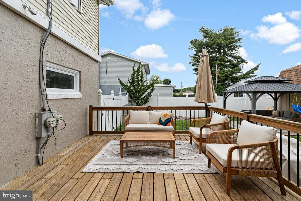 1304 Woodbine Avenue photo 26