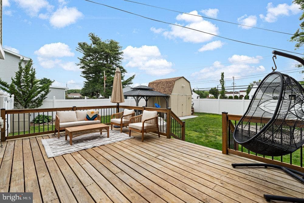 1304 Woodbine Avenue photo 27