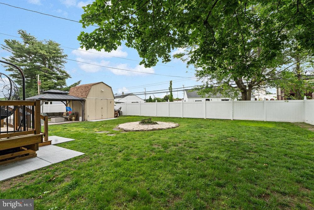1304 Woodbine Avenue photo 30