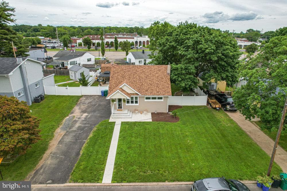 1304 Woodbine Avenue photo 34