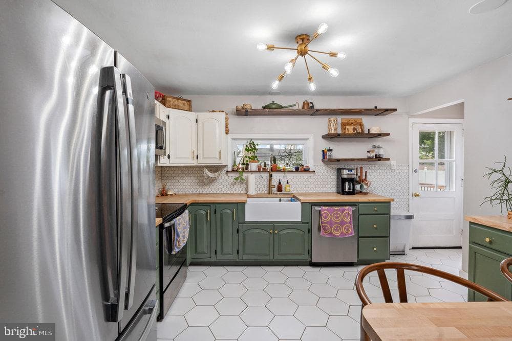 1304 Woodbine Avenue photo 8