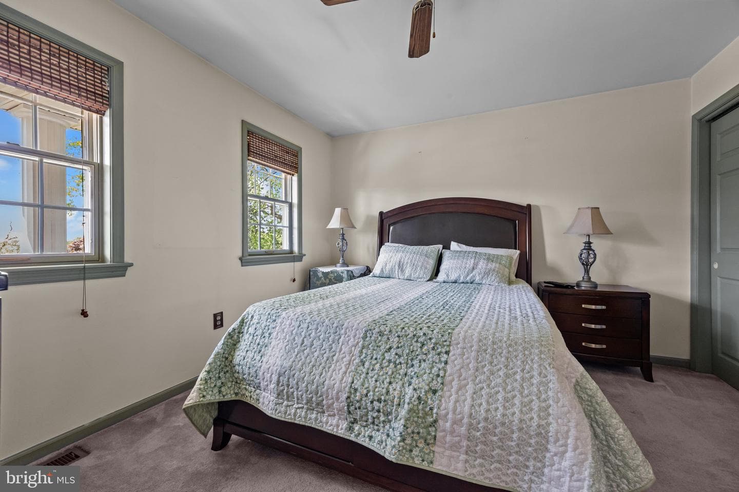 359 Cedar Avenue photo 28