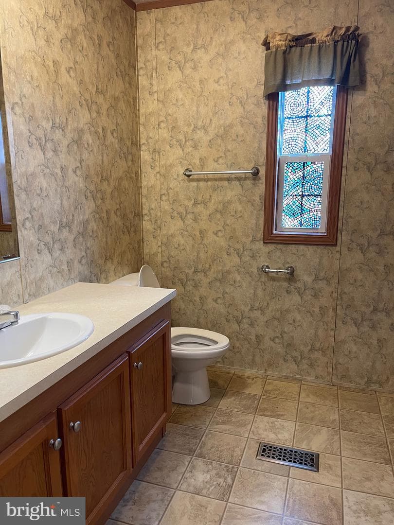 3549 Iris Avenue photo 4